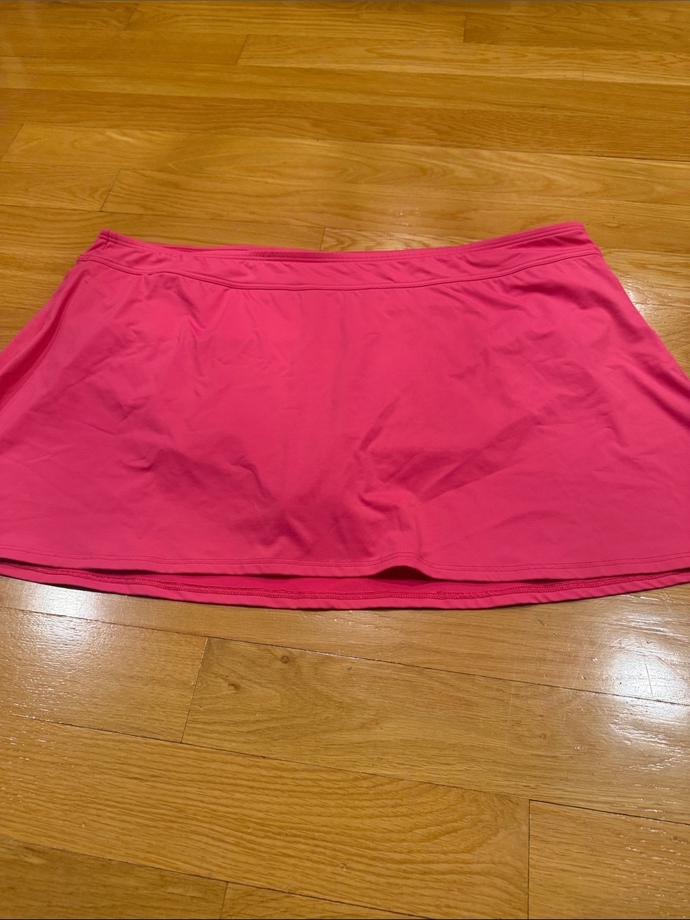 Lands’ End hot pink swim skirt size 22W.